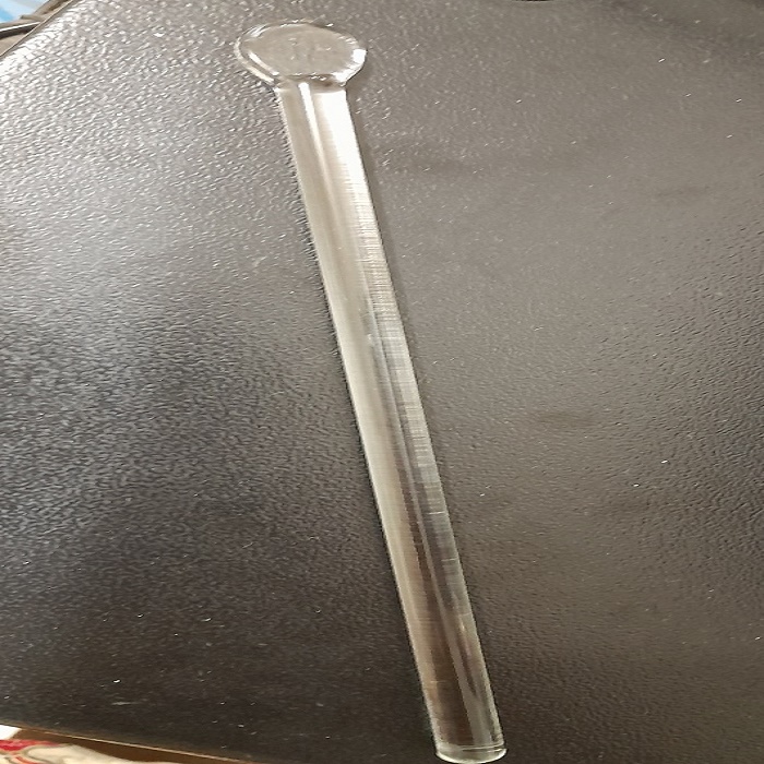 BATANG PENGADUK KACA